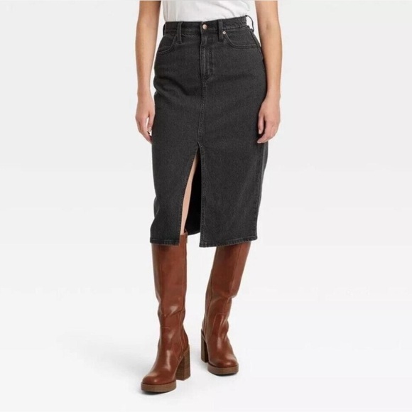 Universal Thread Washed Black Denim Skirt - Picture 1 of 6